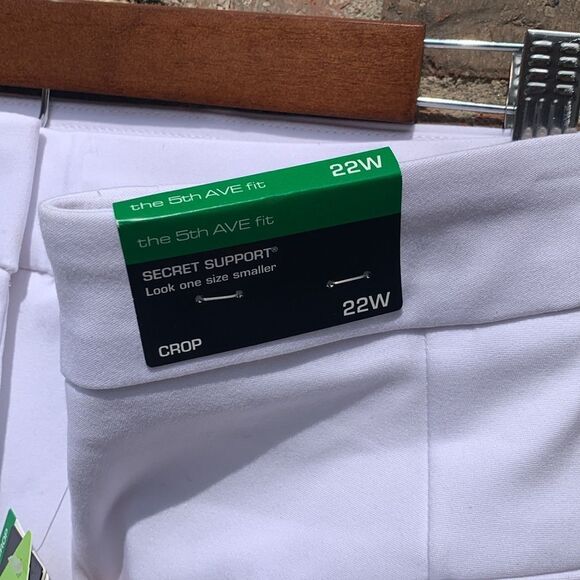 Take 50% OFF- 5th Avenue Secret Support White Cropped Pants, Size-22W - Picture 4 of 10